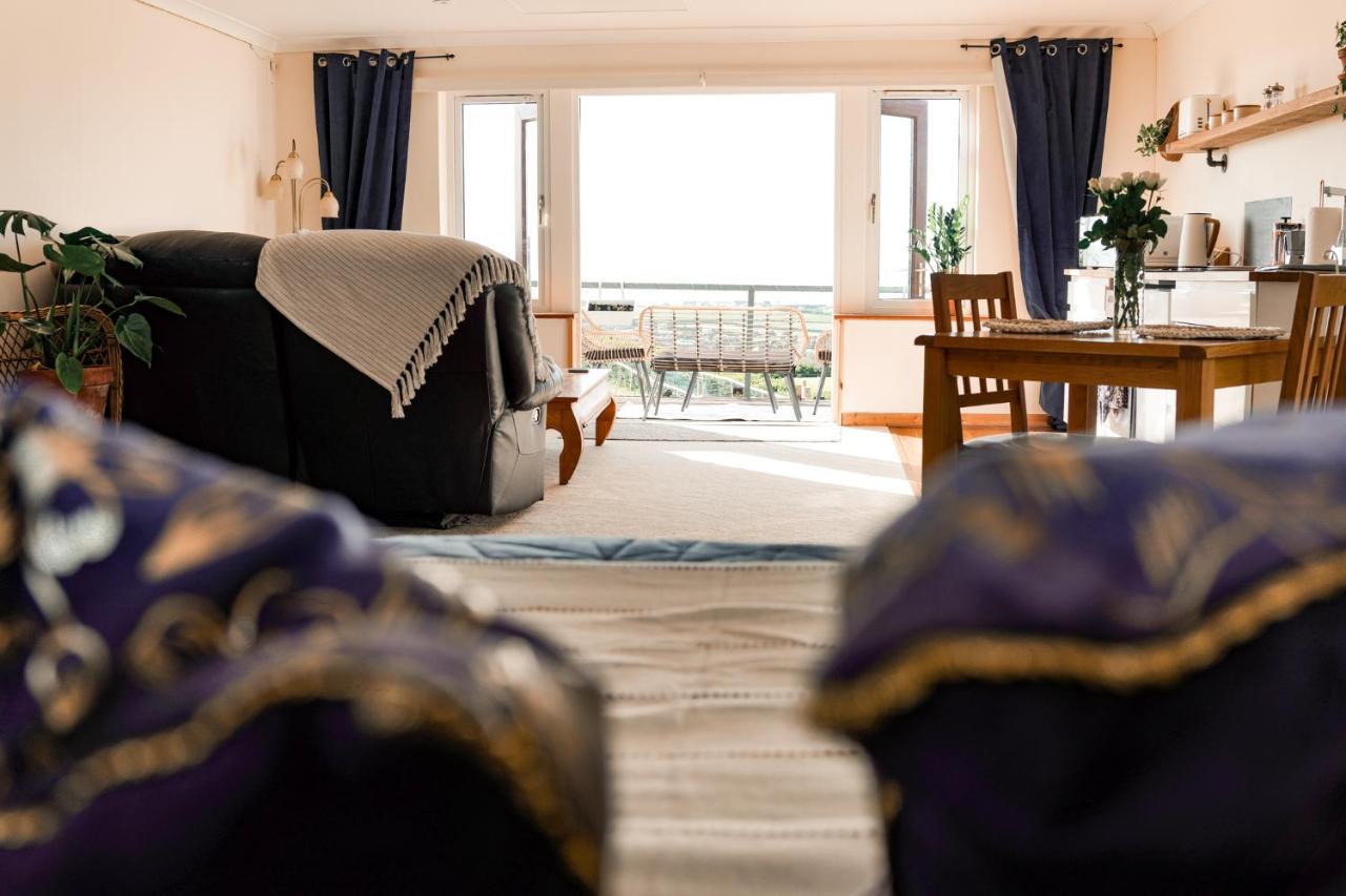 Spacious Sea-View Apt. Overlooking St Ives Bay Gwithian Exterior foto